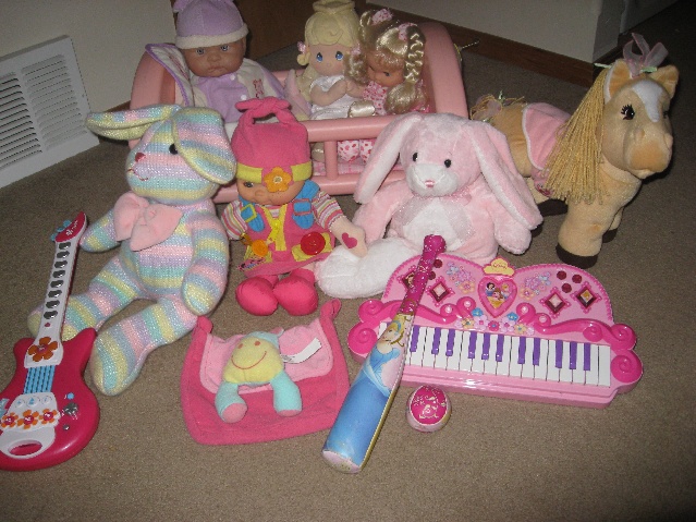 GIRLS TOY LOT! BABY DOLLS, CRADLE, BARBIE GUITAR, CUTE!