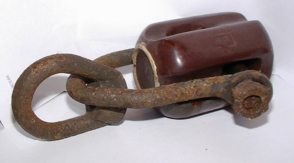 guy wire insulator