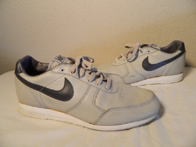 nike bowling shoes size 12